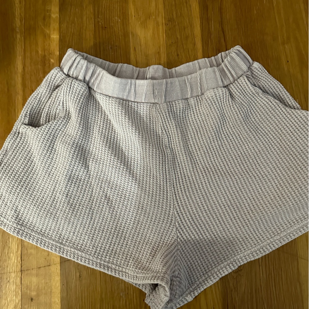 Boutique. She & Sky waffle knit shorts. Size small.